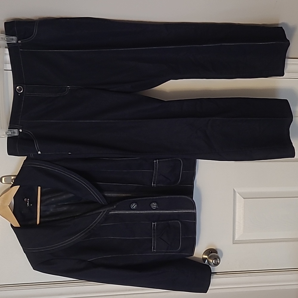 Laura size 16 Pant Suit